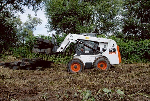 BOBCAT S220